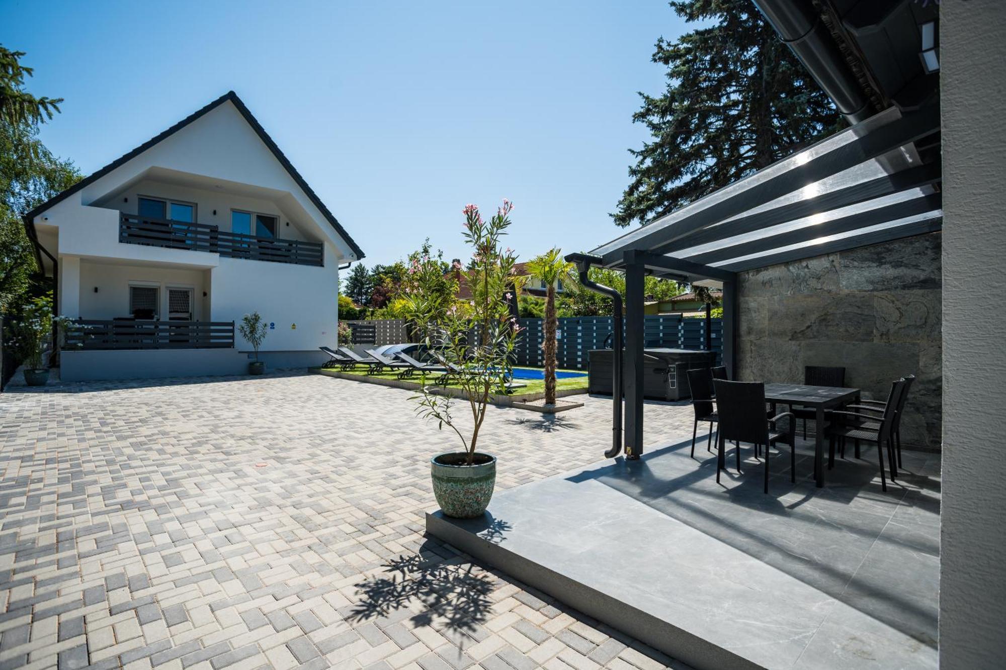 Balatonic Lime Apartmanhaz Siófok Zewnętrze zdjęcie